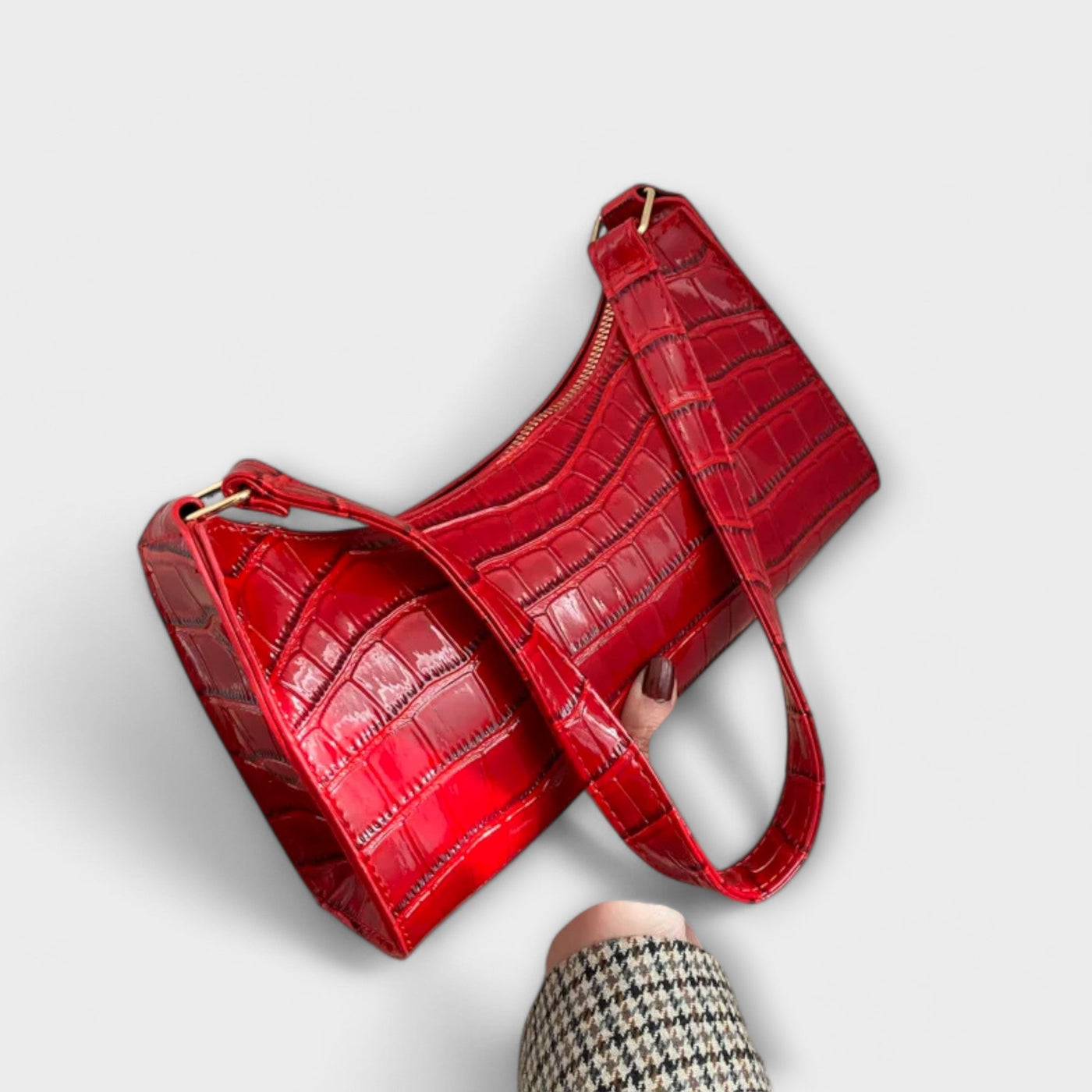 Olivia - Shiny Leather Handbag